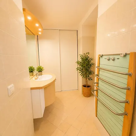 Apartment Oasis Secrete A - Prestigieuse Historique Jardin Ombrage Centre Et Plages A Pied Cannes