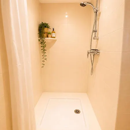 Apartment Oasis Secrete A - Prestigieuse Historique Jardin Ombrage Centre Et Plages A Pied